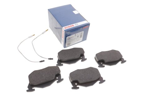 Колодки гальмівні дискові ПЕРЕДН PEUGEOT 205, 306 87-, 405 87-96, RENAULT 19, 20, 21 88-96 BOSCH 0 986 469 860