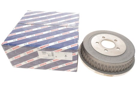 Барабан гальмівний CHRYSLER (USA) GRAND VOYAGER 2.4,CHRYSLER (USA) TOWN & COUNTRY 3.3,CHRYSLER (-ua BOSCH 0 986 477 185