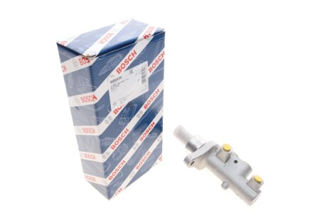 Циліндр гальмівний (головний) Renault Clio III/Modus 04- (d=23.81mm) (opt-om) BOSCH 0 986 481 057