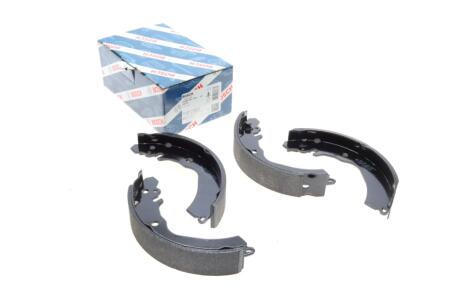 Колодки гальмівні (задні) Mitsubishi Lancer/Colt/Galant 98-03 (барабанні) (203.2x36) (opt-om) BOSCH 0 986 487 451