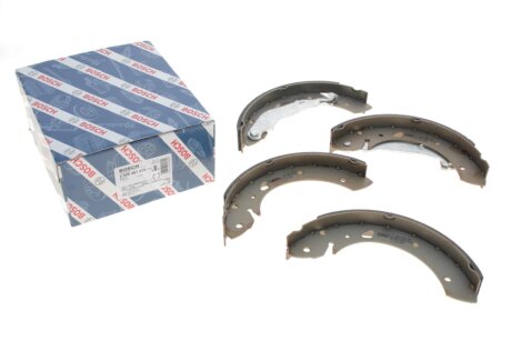 Колодки гальмивни (задни) Toyota Avensis 97-03 (228x36) (барабанни) 0 986 487 572 UA63 BOSCH 0986487572