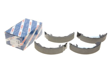 Колодки гальмівні барабанні ЗАДН FORD FOCUS 98-04 -ua BOSCH 0 986 487 633