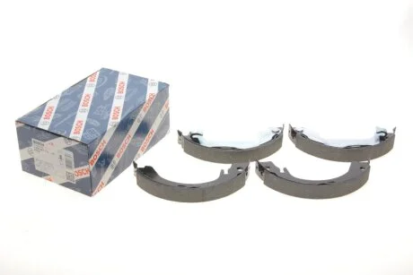 Колодки гальмівні барабанні TOYOTA COROLLA, VERSO, 1.4D-4D,1.6I 02.01-,04.07- -ua BOSCH 0 986 487 713