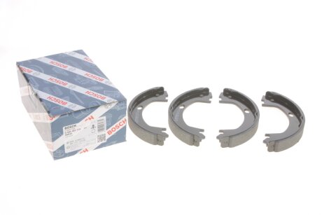 Колодки тормозные барабанные BOSCH 0986487715