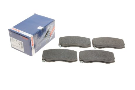 Колодки гальмівні (передні) Chrysler 300C/Geep Grand Cherokee 04-12 (opt-om) BOSCH 0 986 494 870