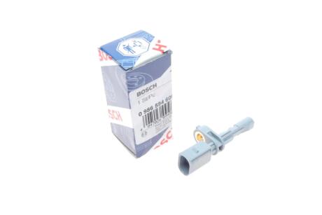Датчик ABS (задній) VW Caddy 04-/Passat 14- UA63 BOSCH 0 986 594 606