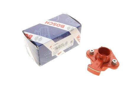 Бігунок розподілювача запалювання BMW 3 (E30/E36)/5 (E28/E34) 84- UA63 BOSCH 1 234 332 347