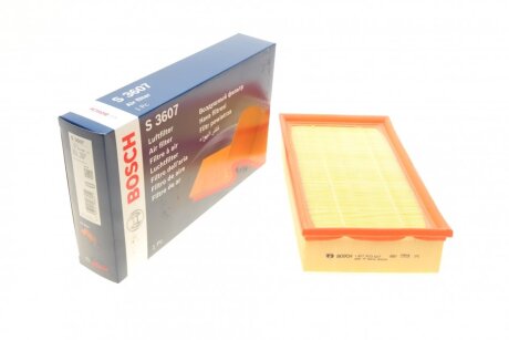 Фільтр повітряний MB (W124) 2.0/2.2 (opt-om) BOSCH 1 457 433 607