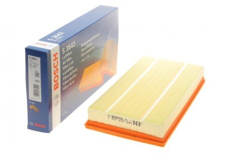 Фільтр повітряний Volvo 850/ C70/ V70 91-02 UA63 BOSCH 1 457 433 642