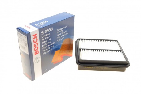 Фільтр повітряний Suzuki Grand Vitara 2.0/2.5i 95- UA63 BOSCH 1 457 433 956