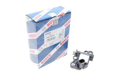 Реле генератора (12V) MB C-class (W205)/E-class (W213) 15- (M274) (opt-om) BOSCH 1 986 AE0 018