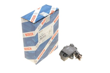 Регулятор напруги генератора BOSCH 1 986 AE0 047