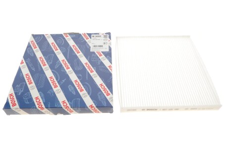 Фильтр салона Jeep Cherokee 2.0/2.2/3.2D 13- (opt-om) BOSCH 1 987 435 095