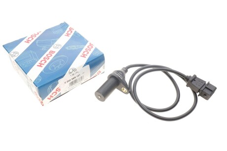 Датчик положення колінвалу Fiat Doblo 1.6 16V 01- (opt-om) BOSCH F 000 99R 101