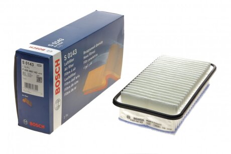 Фільтр повітряний Toyota Yaris 1.4 D-4D 05-12 (opt-om) BOSCH F 026 400 143