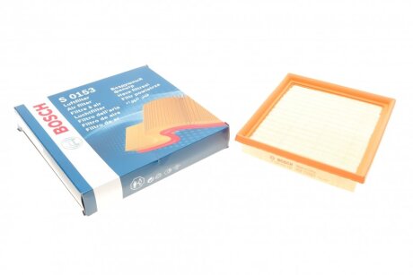 Фільтр повітряний TOYOTA AURIS, PRIUS 1.8 hybrid 09- BOSCH F 026 400 153