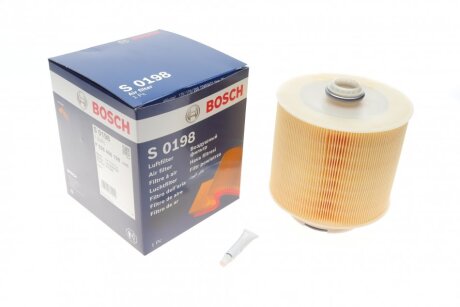Фільтр повітряний Audi A6 2.4-4.2 04-11 UA63 BOSCH F 026 400 198