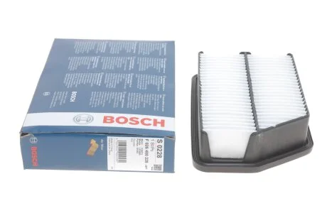 Фильтр воздушный Hyundai; Kia (пр-во Bosch) F026400228 BOSCH F 026 400 228