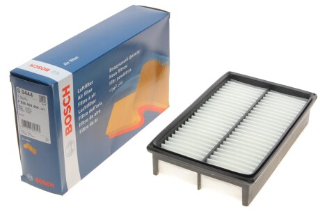 Фільтр повітряний Mazda 3 2.0 09-/5 2.0 10-/CX-7 2.2 09-13 (opt-om) BOSCH F 026 400 444