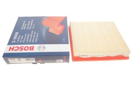 Фільтр повітряний TOYOTA CAMRY 2.5, 3.5 18- C.I.U BOSCH F026400668