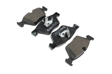 Колодки гальмівні дискові ПЕРЕДН BMW 5(F10) 523I,528I,520D,525D,530D 2010- -ua BREMBO P 06 060