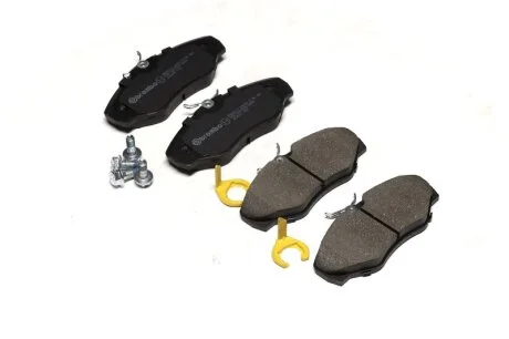 Колодка гальм. диск. OPEL VIVARO 01-, RENAULT TRAFIC 01- передн. (вир-во) C.I.U BREMBO P 56 061