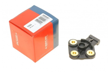 Бігунок розподілювача запалювання MB M103 86- UA63 BREMI 7023