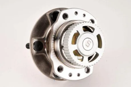 Комплект підшипника колеса задн CHRYSLER CARAVAN, VOYAGER III DODGE CARAVAN PLYMOUTH VOYAGER 2.0-3.8 01.95-03.01 BTA H2Y003BTA
