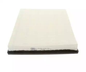 Фільтр повітряний RENAULT ESPACE 2.0I (140HP) 99->, MASTER 2.8TD (ENG. S9W 115HP) 98-> -ua CHAMPION CAF100707P