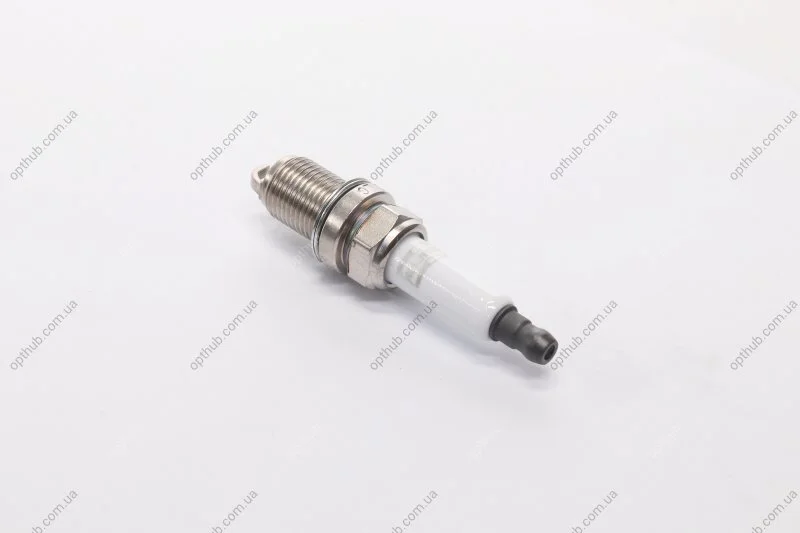 Свіча запалювання DACIA LOGAN (LS_) 04-|FIAT PANDA (169_) 03-, PUNTO (176_) CHAMPION CET2 (фото 1)