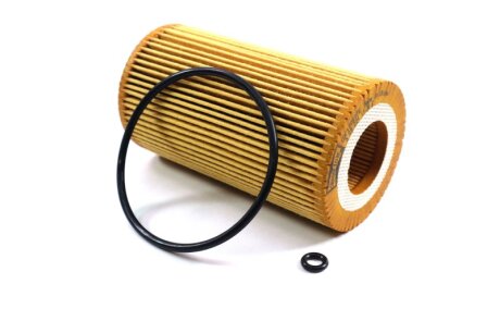 Фільтр масляний Opel Astra G (98-09) CHAMPION COF100507E