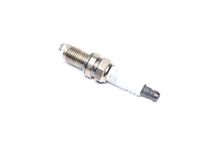 Свічка запалювання PLATINUM SUZUKI SPLASH, SWIFT IV 08- CHAMPION OE226