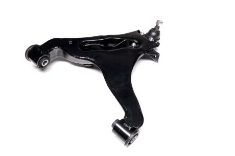 Важіль нижній R Mitsubishi Pajero/Montero 00-06 OLD CQM-26R CTR CQ0244R