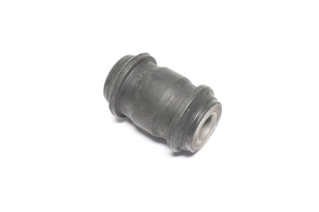 Сайлентблок важеля HYUNDAI SANTA FE (BB) 00-06 ВНУТР С-БЛОК ЗАДНИХ ПОПЕРЕЧН Р-ГОВ -ua CTR CVKH-33