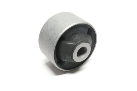 Сайлентблок важеля HYUNDAI/KIA ELANTRA/I30/CEE'D 2006-2012 FRONT L/R -ua CTR CVKH-65