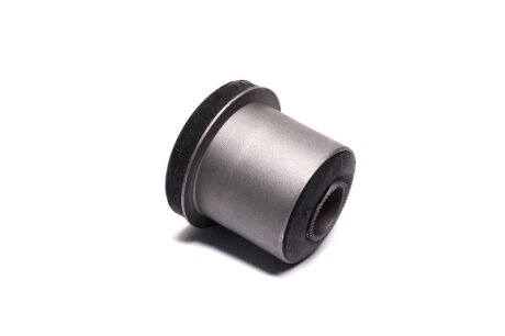 Сайлентблок важеля MITSUBISHI PAJERO 91-04/L200 96-07 FRONT L/R -ua CTR CVM-4