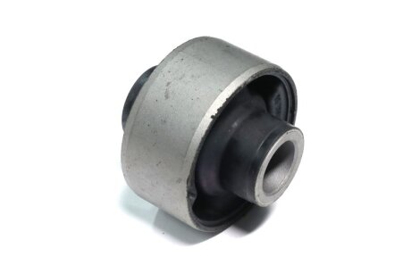 Сайлентблок важеля GM Nubira J100 97-99 J150 99-03 ПЕРЕДН OLD CVKD-5 CTR GV0005