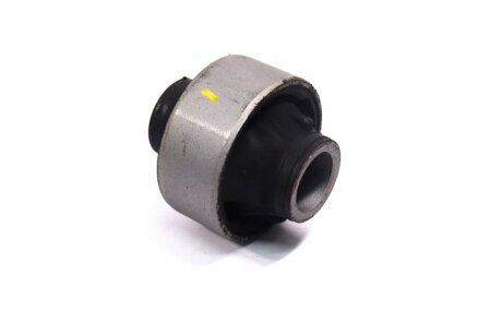 Сайлентблок важеля передня вісь Toyota Yaris 05- Corolla Prius OLD CVT-77 C.I.U CTR GV0512 (фото 1)