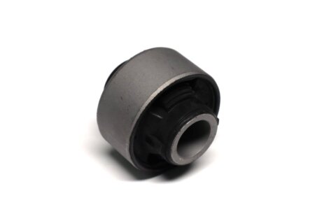 Сайлентблок важеля передня вісь Nissan Almera 12- Micra CTR GV1032