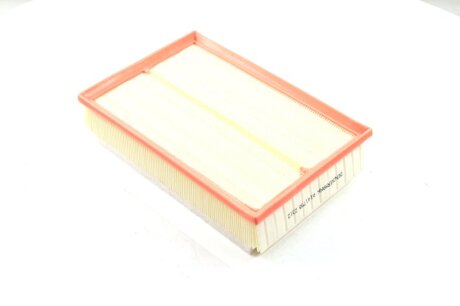 Фільтр повітряний OPEL MOVANO 10-, RENAULT MASTER 10- Denckermann A141798