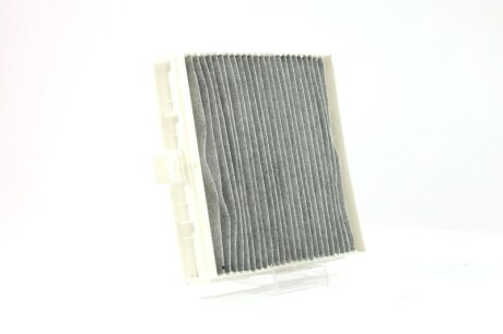 Фільтр салону RENAULT SCENIC II 03-вугільний Denckermann M110748K