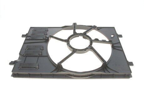 Дифузор радіатора VW Golf VII/Passat 13- UA63 DPA 11211336202