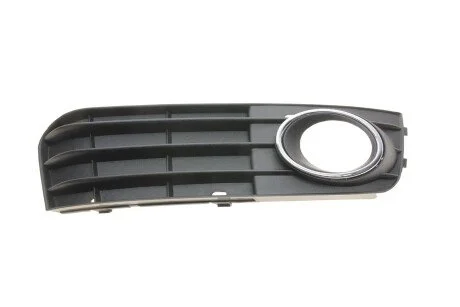 Вставка бампера (під протитуманку) Audi A4 07-15 (R) (opt-om) DPA 88071820302