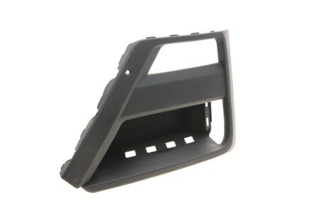 Вставка бампера (без протитуманки) VW Crafter 17- (R) (opt-om) DPA 88531820002