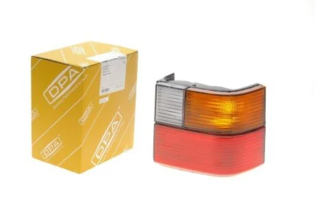 Фонарь задний VW T4 90-96 (L) (желтый поворот)) (opt-om) DPA 89450304502