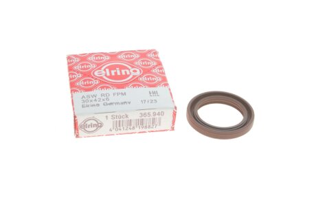Сальник розподільного валу Renault Master 2.2/2.5dCi 01- (30x42x6) UA63 ELRING 365.940