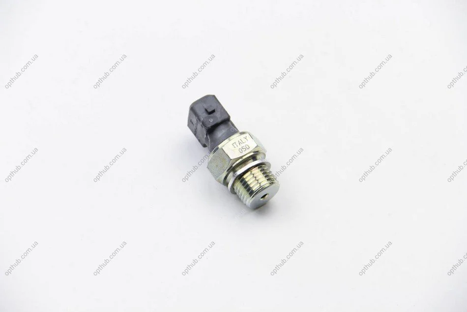 Датчик давления масла (0,5bar/1 конт./черный)) BERLINGO/JUMPER 1.5-3.0 88-03 (7.0116) Facet FACET 70116 (фото 1)
