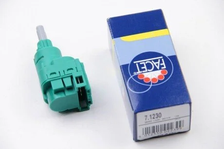 Датчик стоп-сигналу T5/Golf IV/Octavia (4 конт./зелений) (7.1230) Facet FACET 71230