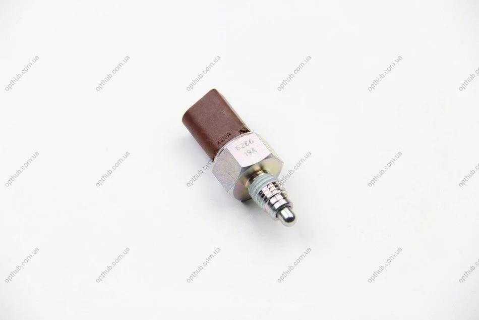 Датчик заднего хода Golf III/Golf IV,V,VI/T5 04- (7.6266) Facet FACET 76266 (фото 1)