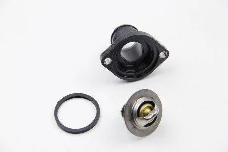 Термостат Berlingo/Scudo/Partner 1.4-1.6i 2.0i 00- (89C) з корпусом (7.8191) Facet FACET 78191